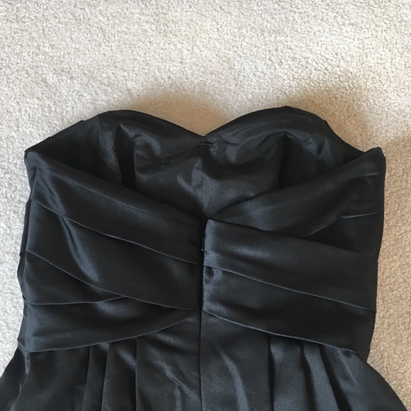 ⬇️ $100 Davids Bridal Strapless dress size 6 - Picture 4 of 8